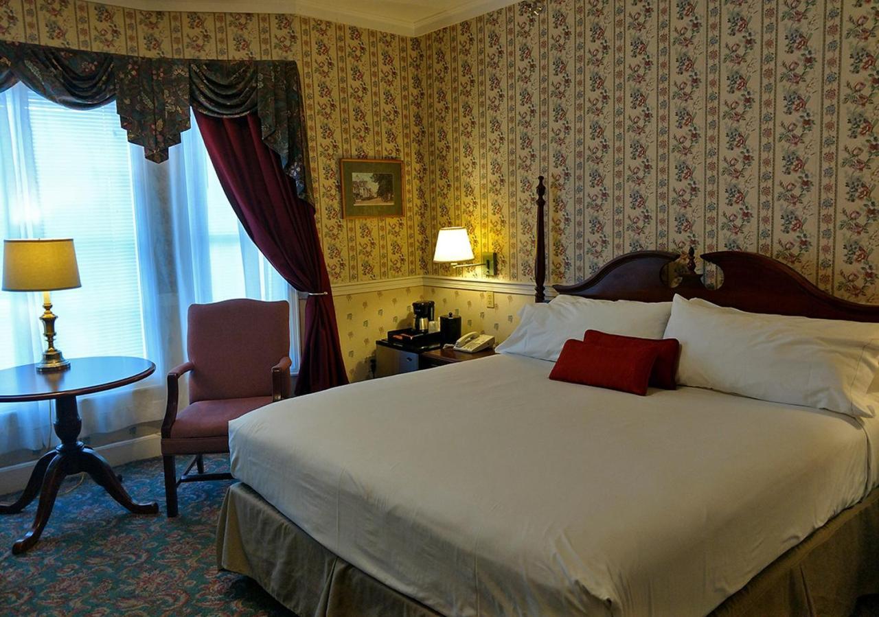 Thayers Inn Littleton Exteriör bild